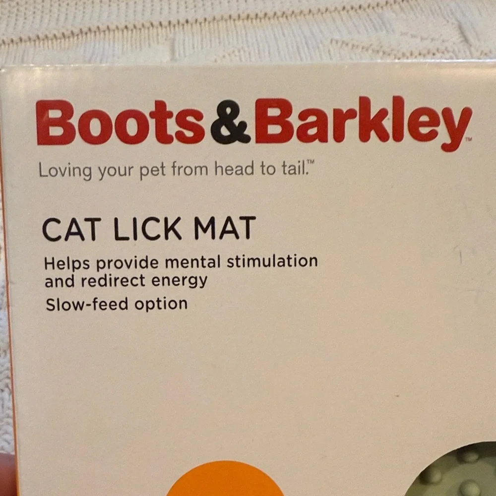 Cat Lick Mat, green & 2 Pet Bowls - Pink and White